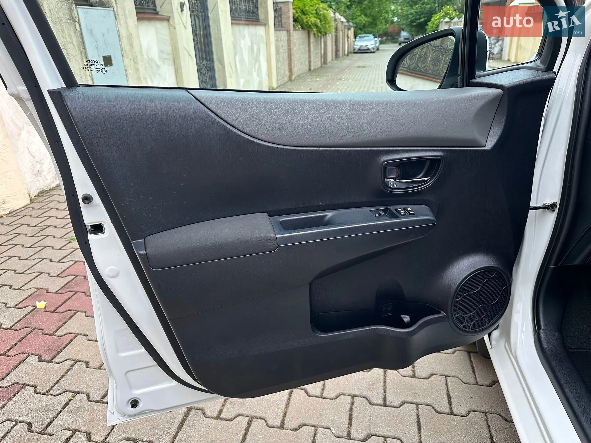 2011 Toyota Yaris - мініатюра 49