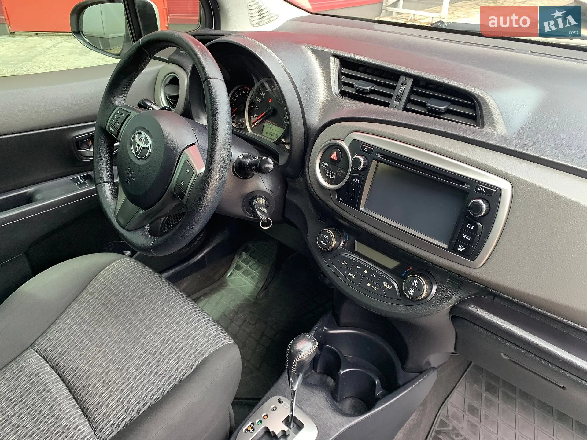 2014 Toyota Yaris - мініатюра 81