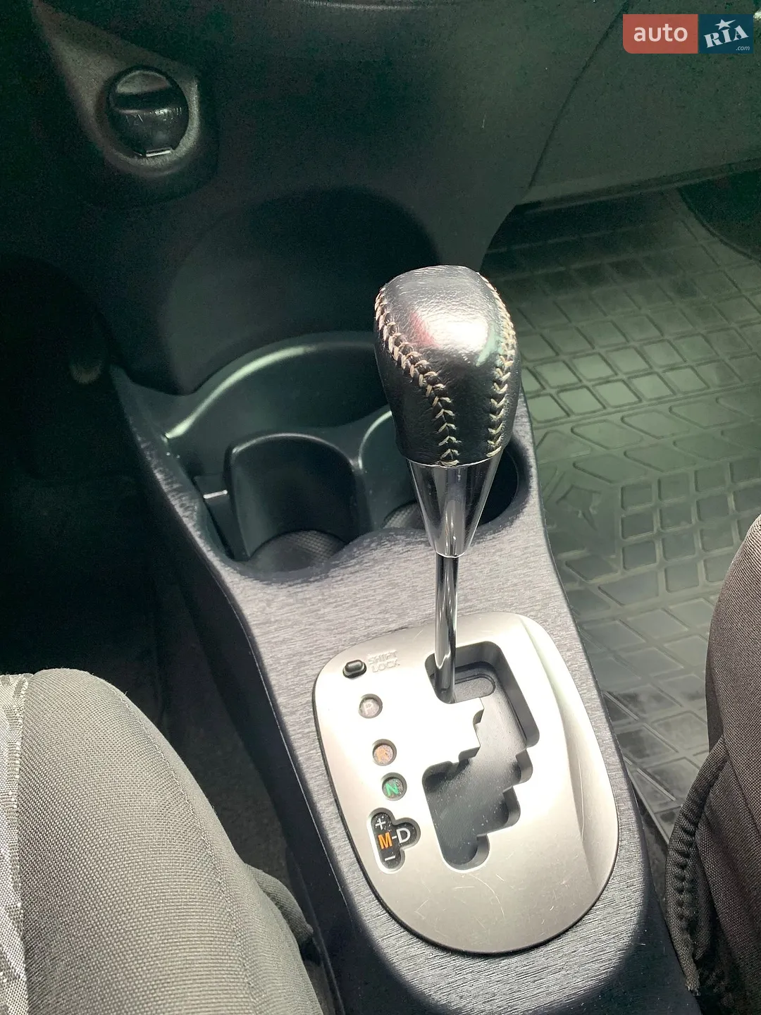 2014 Toyota Yaris - мініатюра 95