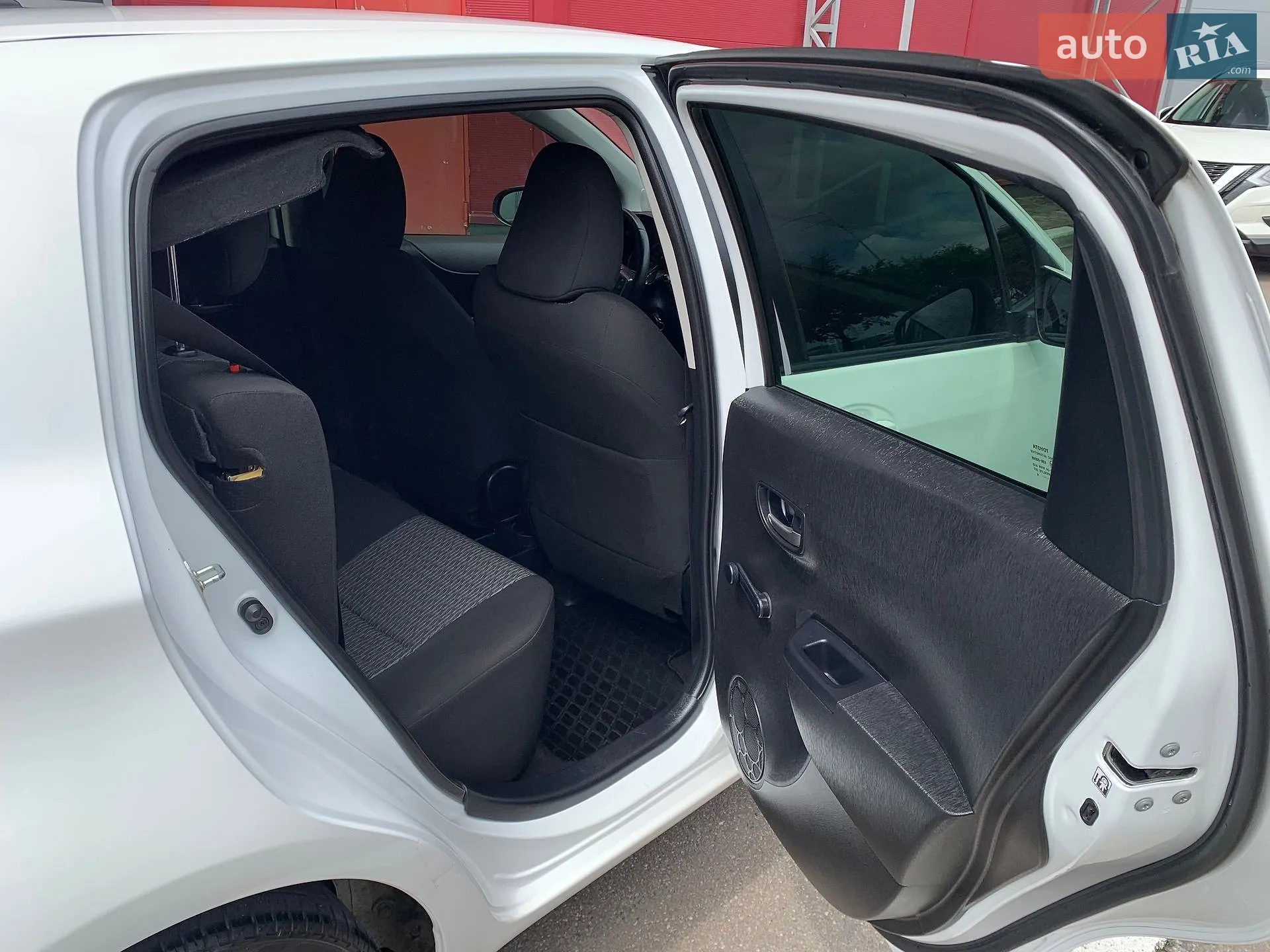 2014 Toyota Yaris - мініатюра 111