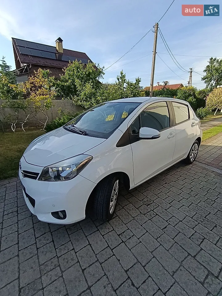 2012 Toyota Yaris - мініатюра 9