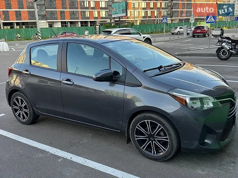 Toyota Yaris 2015
