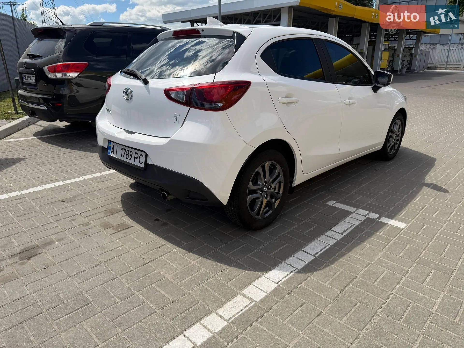 2019 Toyota Yaris - мініатюра 4