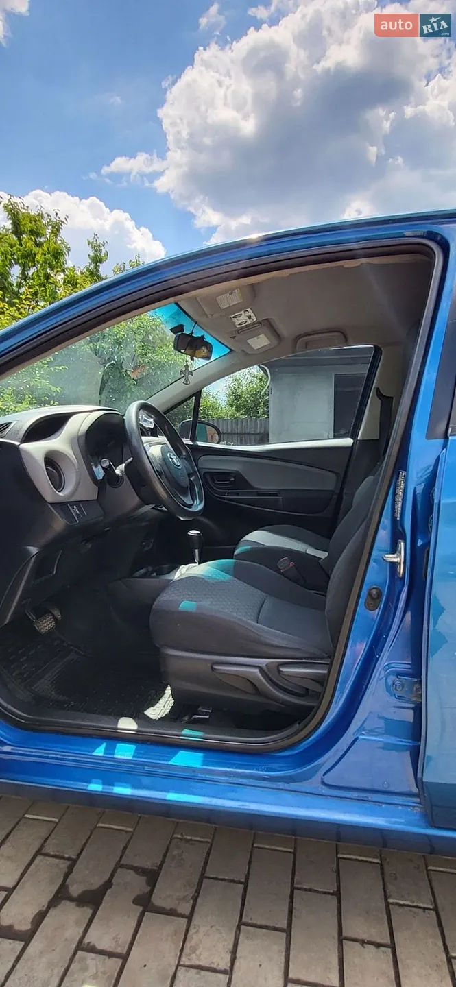 2015 Toyota Yaris - мініатюра 8