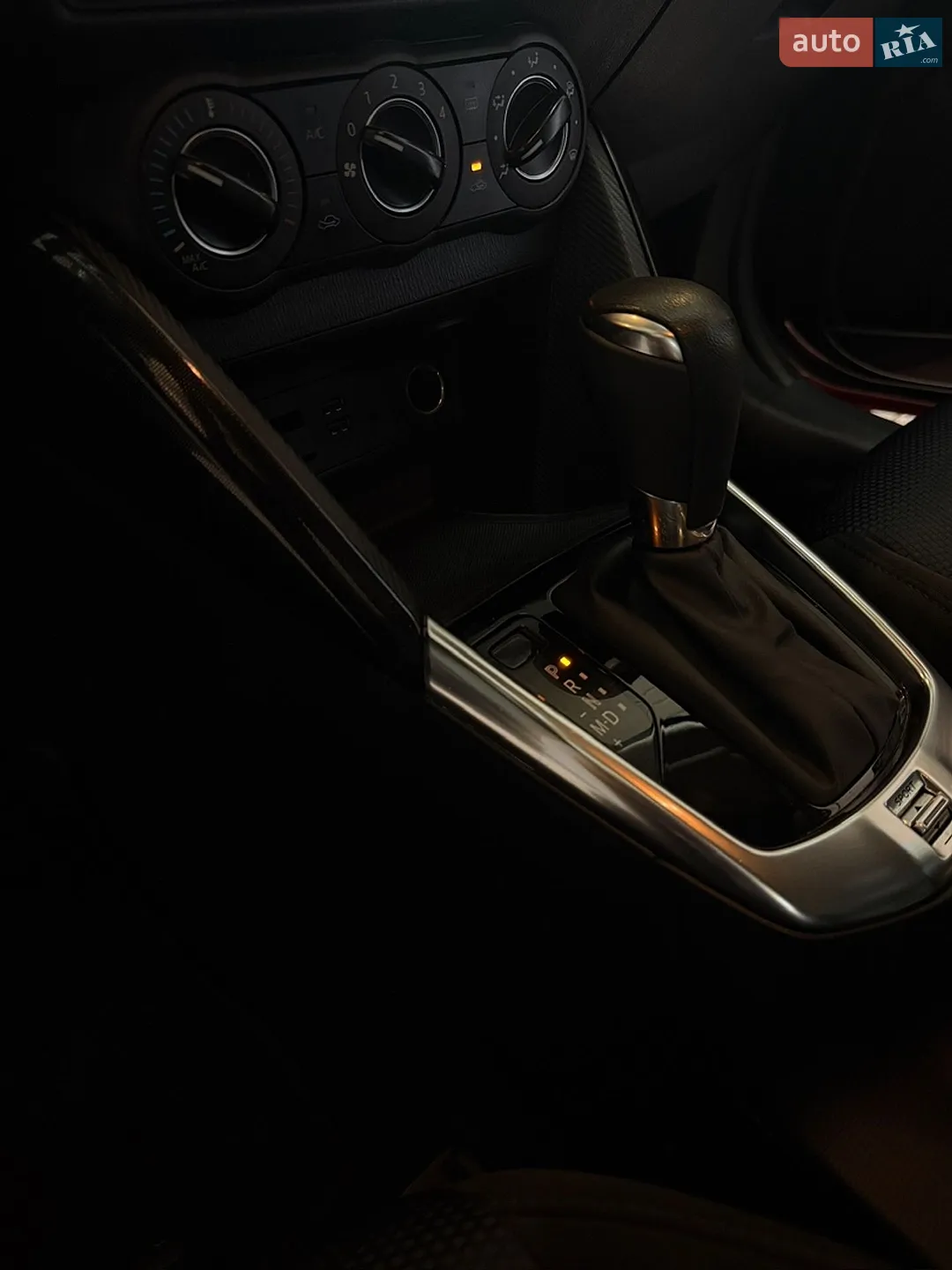 2016 Toyota Yaris - мініатюра 18