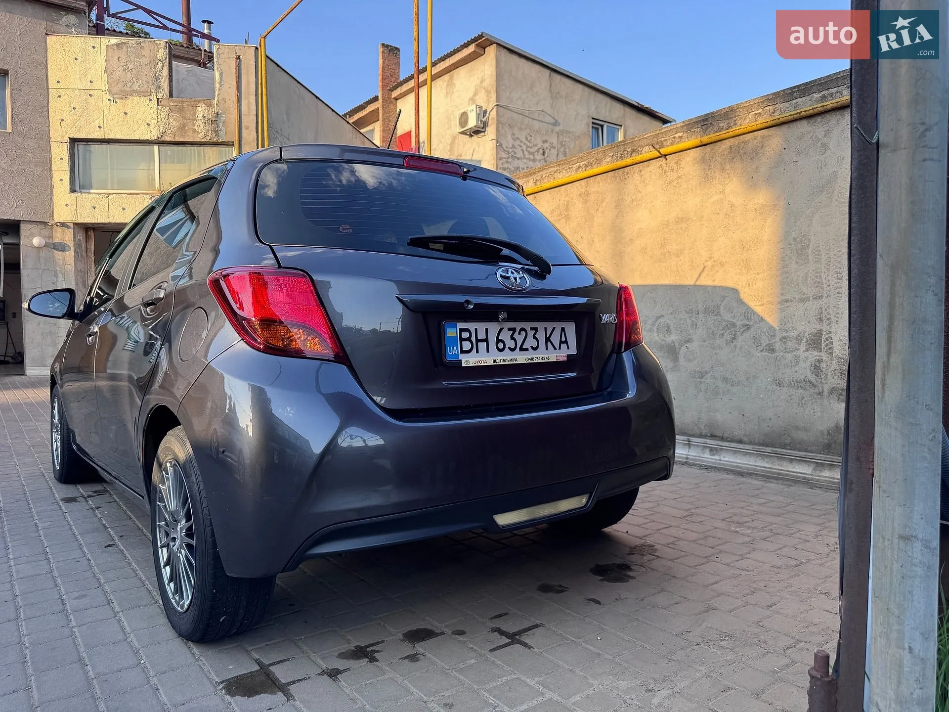 2016 Toyota Yaris - мініатюра 2