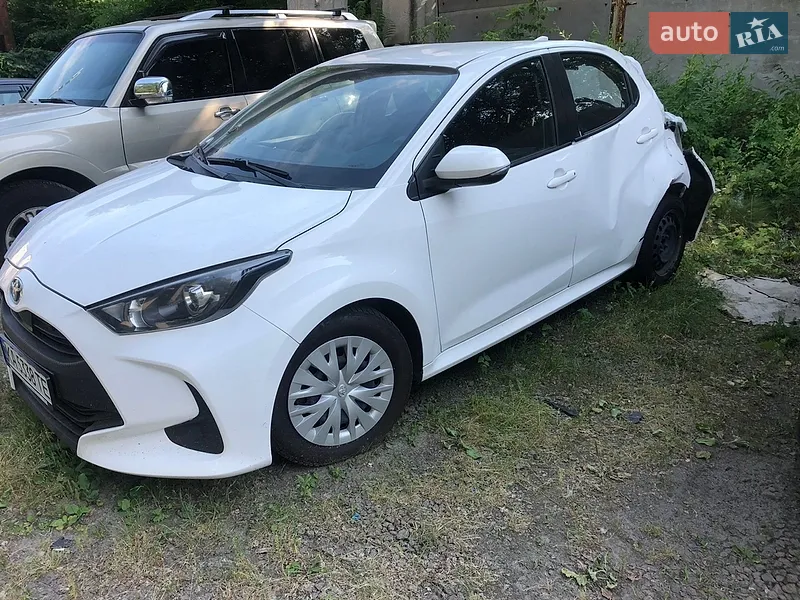Toyota Yaris 2021 VIN VNKKBAC300A196280 фото оголошення 2 з 36