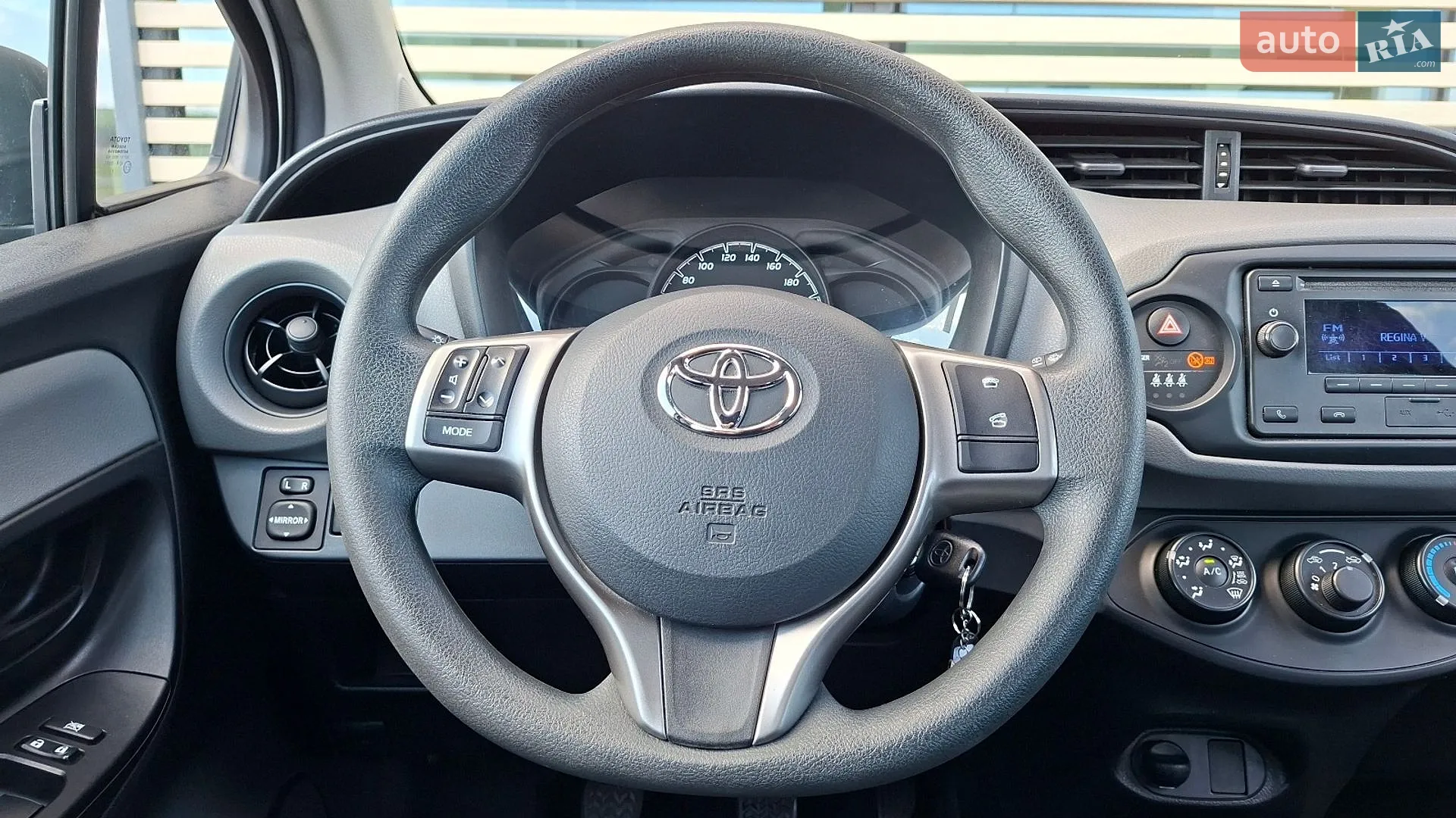 2018 Toyota Yaris - мініатюра 16