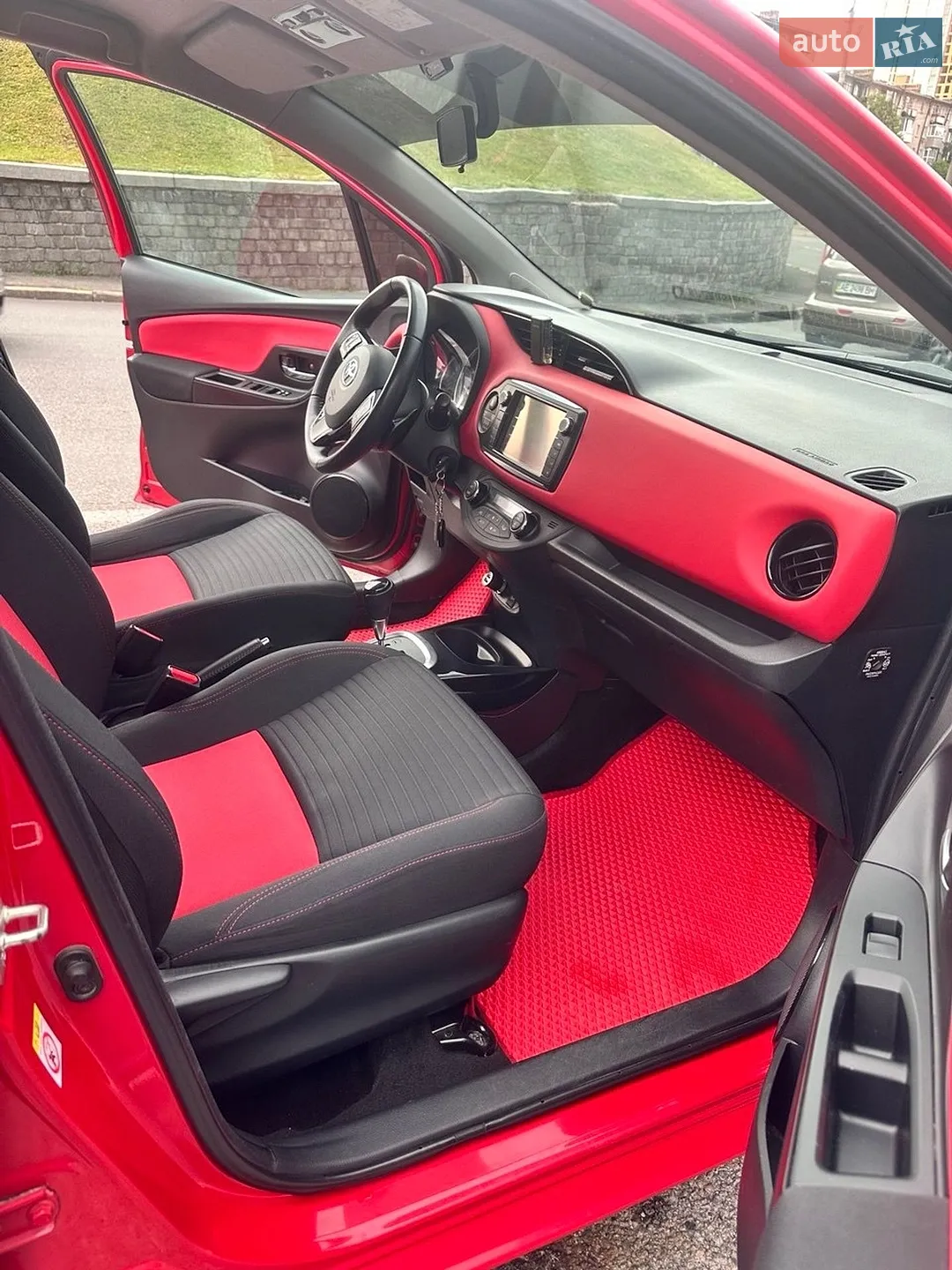 2015 Toyota Yaris - мініатюра 13