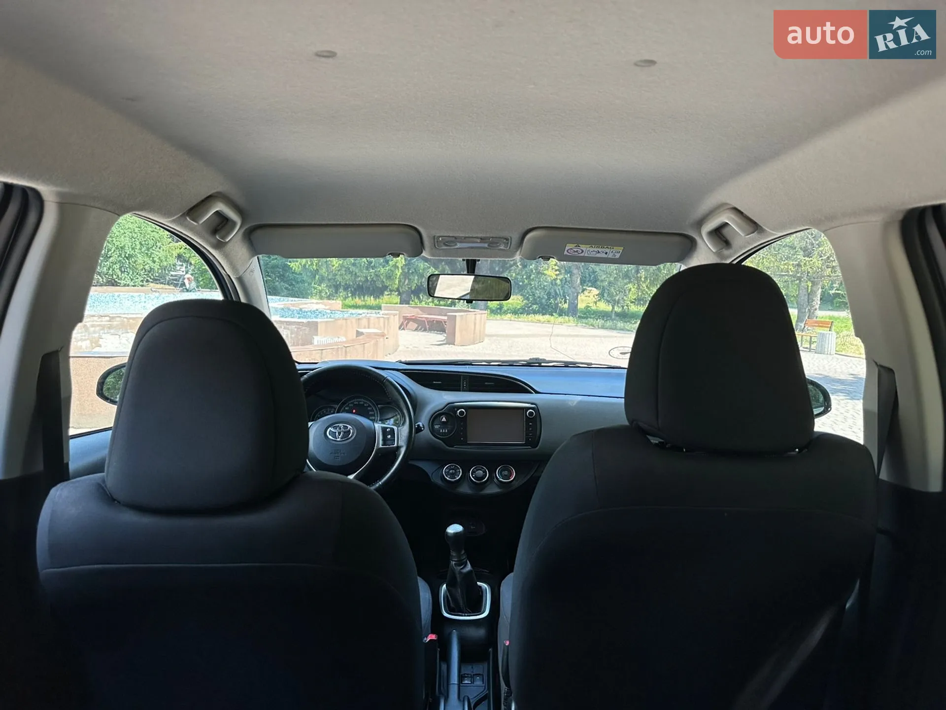 2015 Toyota Yaris - мініатюра 35