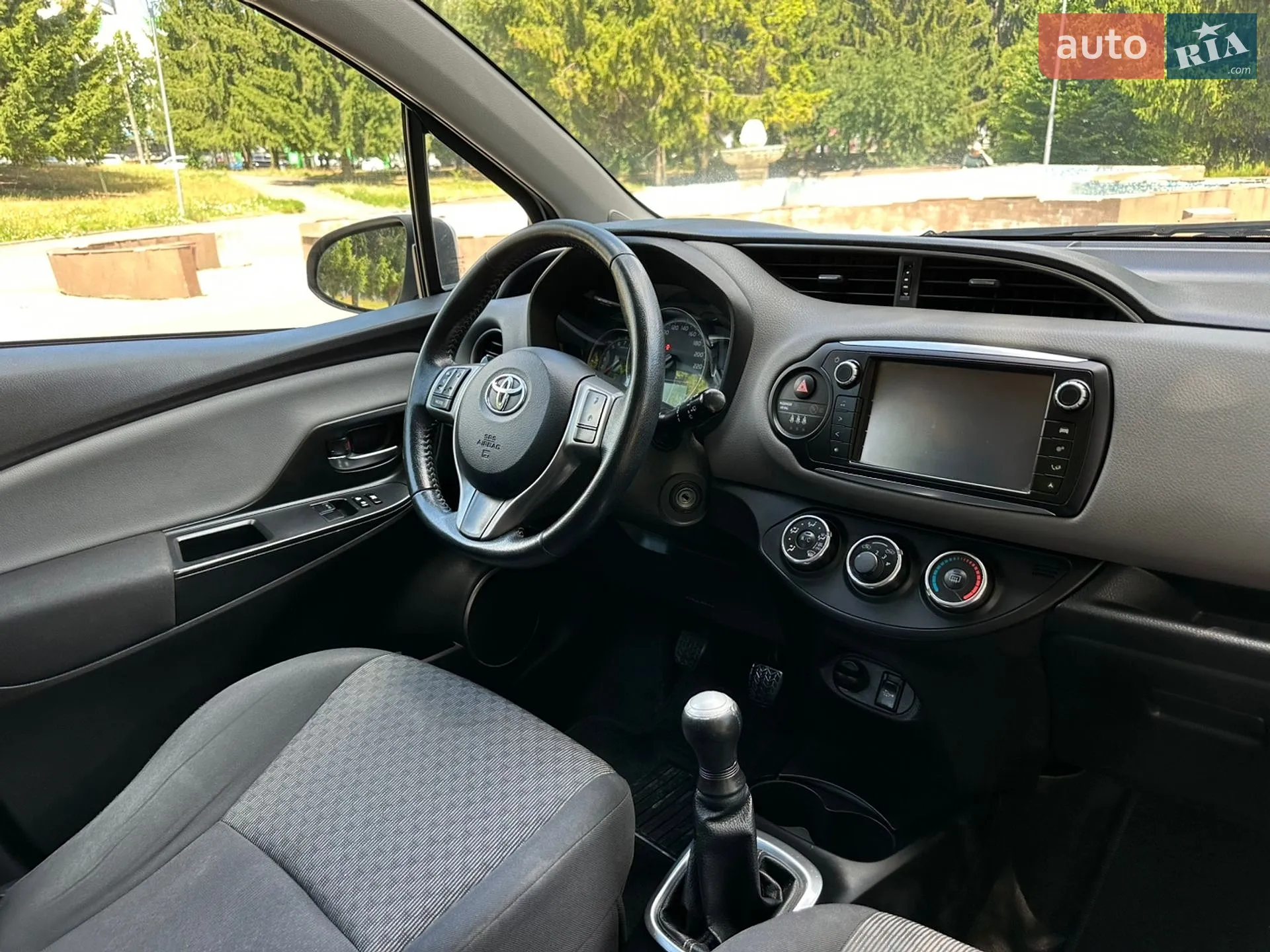 2015 Toyota Yaris - мініатюра 54