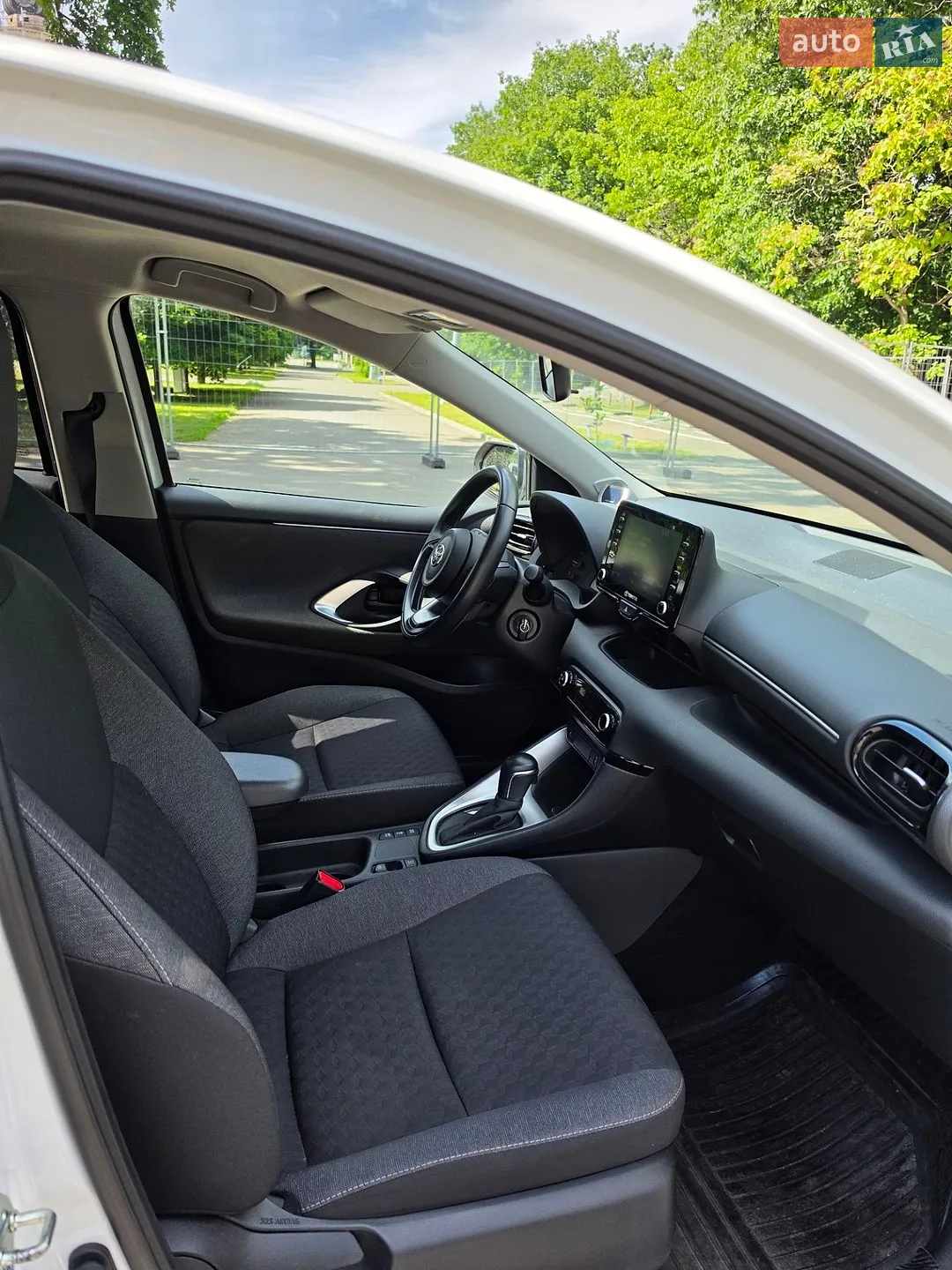 2021 Toyota Yaris - мініатюра 14
