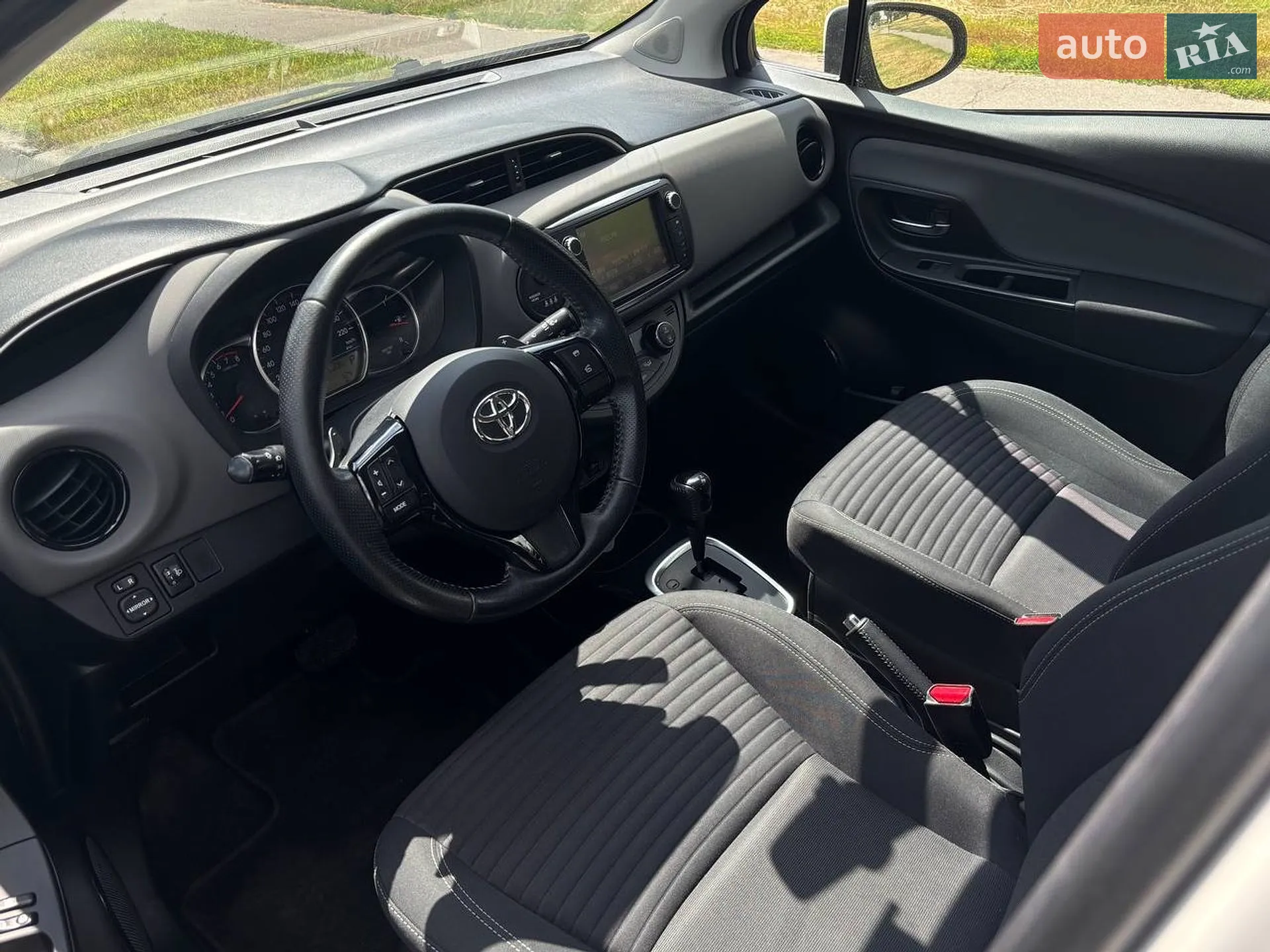 2015 Toyota Yaris - мініатюра 5