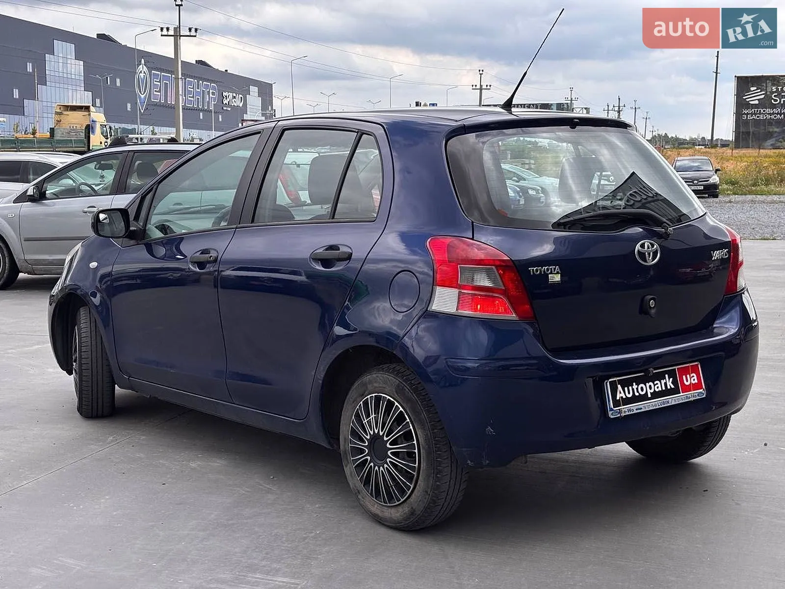 2011 Toyota Yaris - мініатюра 7