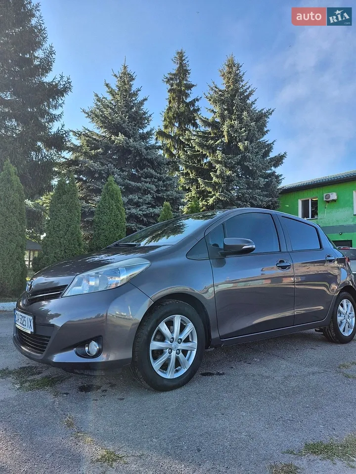 2013 Toyota Yaris - мініатюра 29