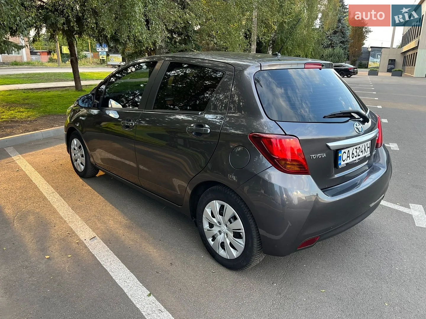 2015 Toyota Yaris - мініатюра 6