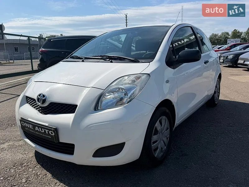 Toyota Yaris 2011