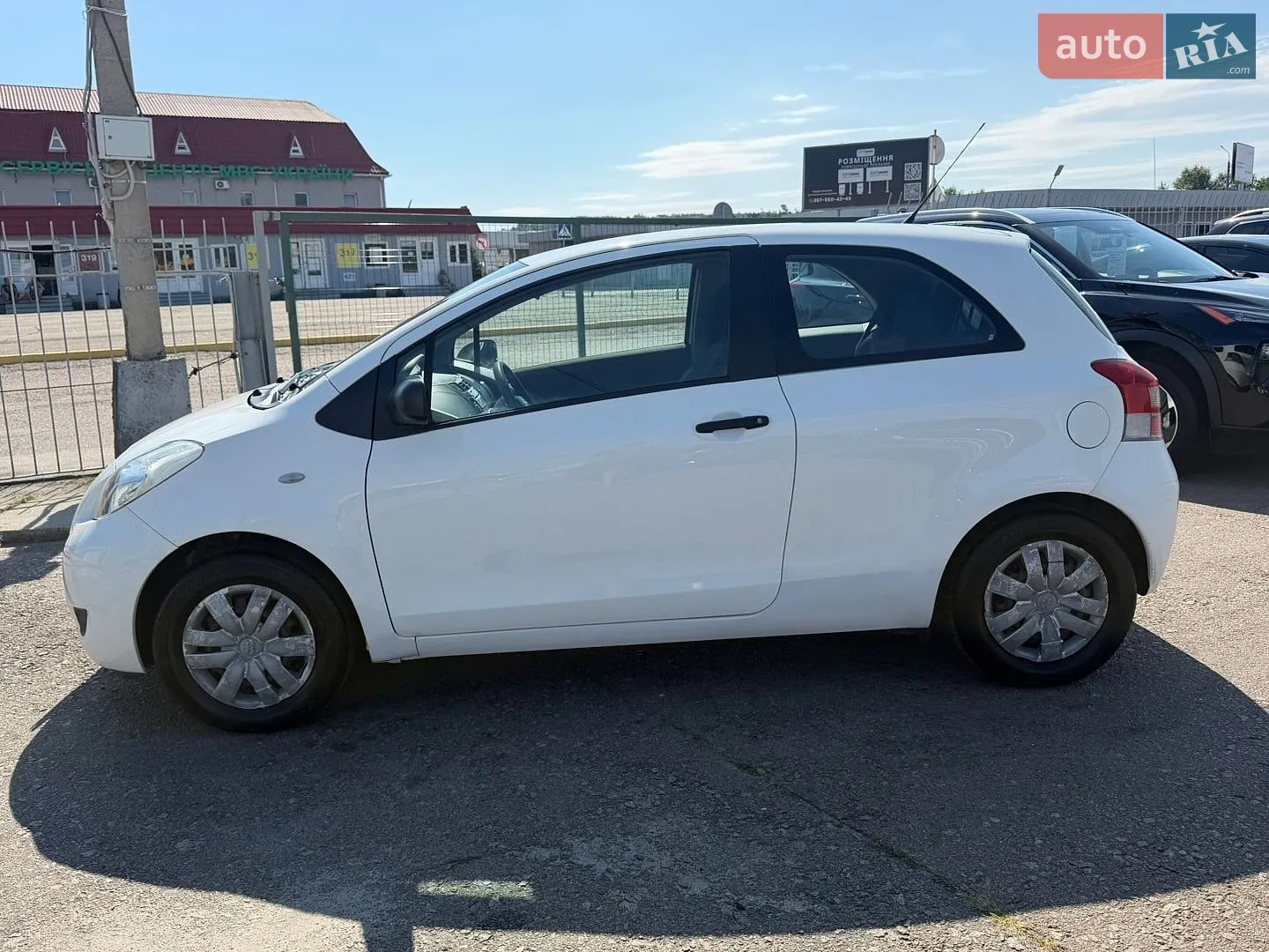 2011 Toyota Yaris - мініатюра 9