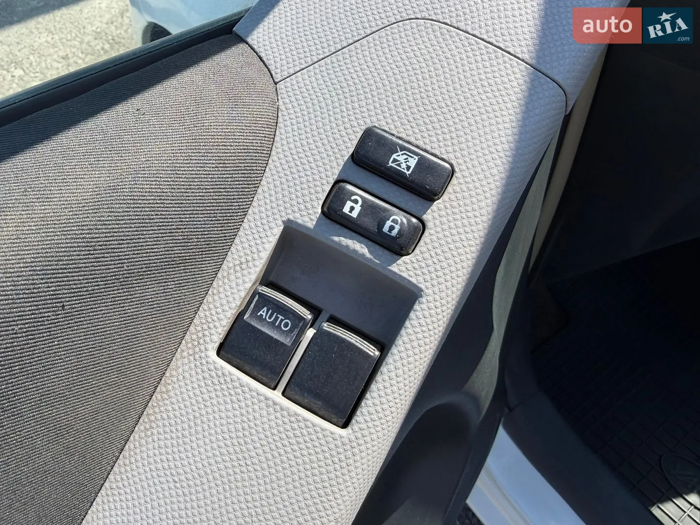 2011 Toyota Yaris - мініатюра 16