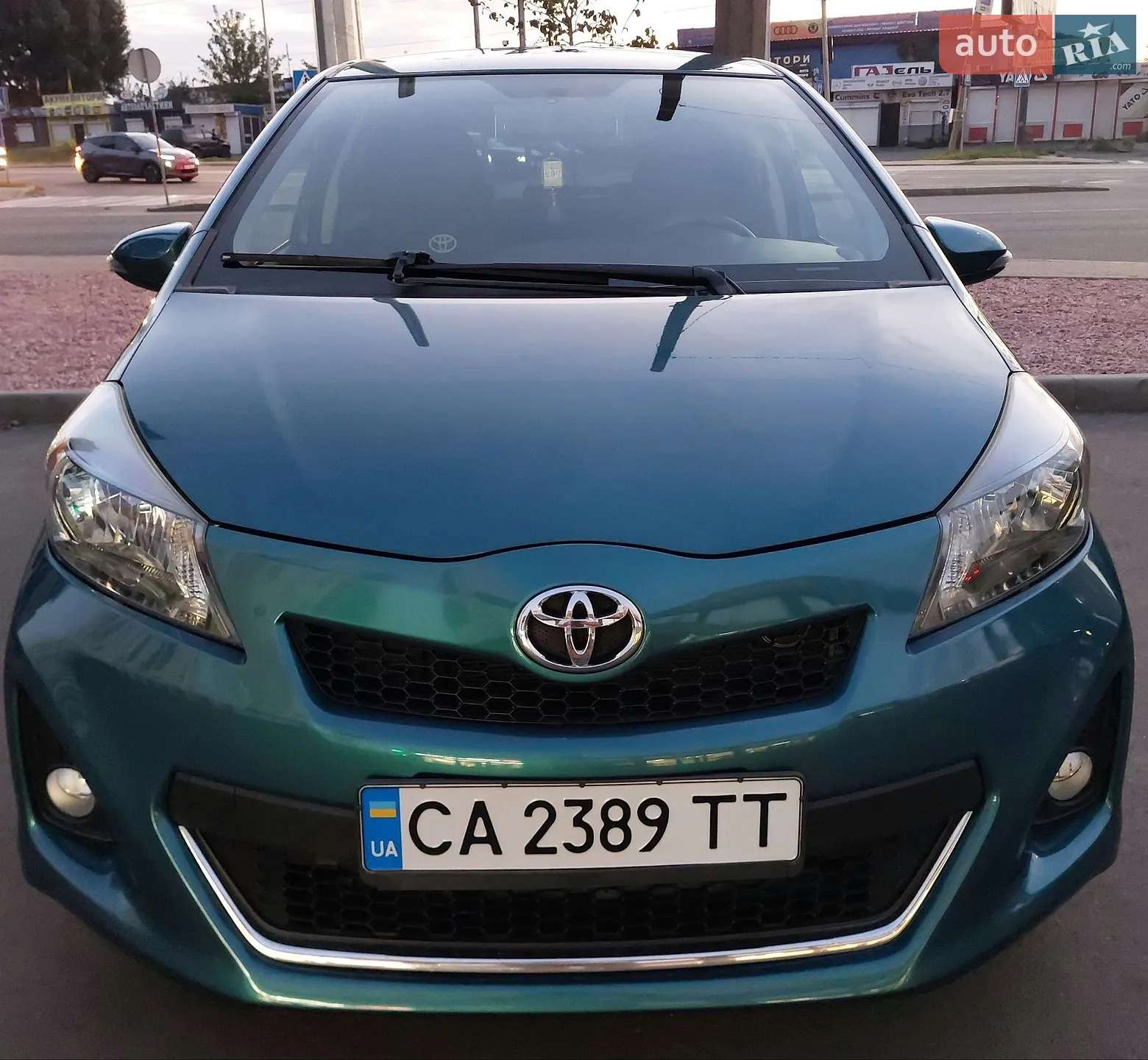 2012 Toyota Yaris - фото 1