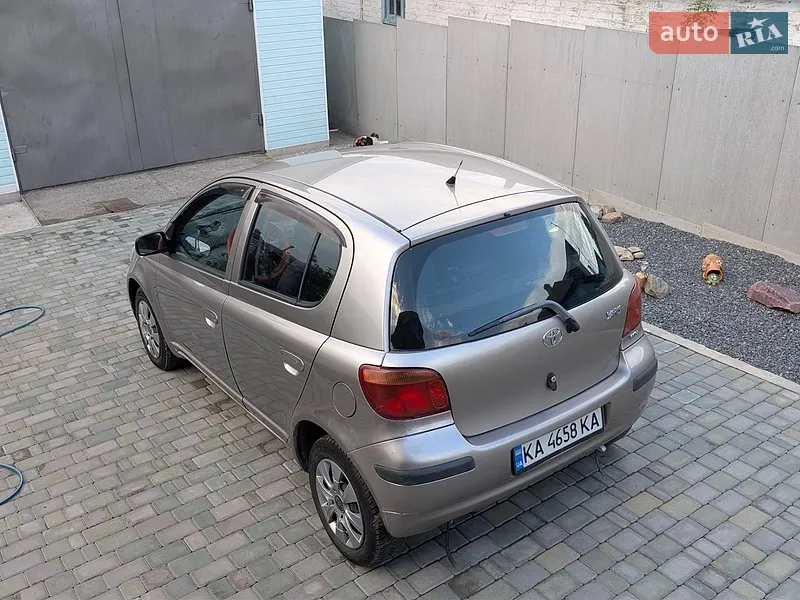 Toyota Yaris 2005