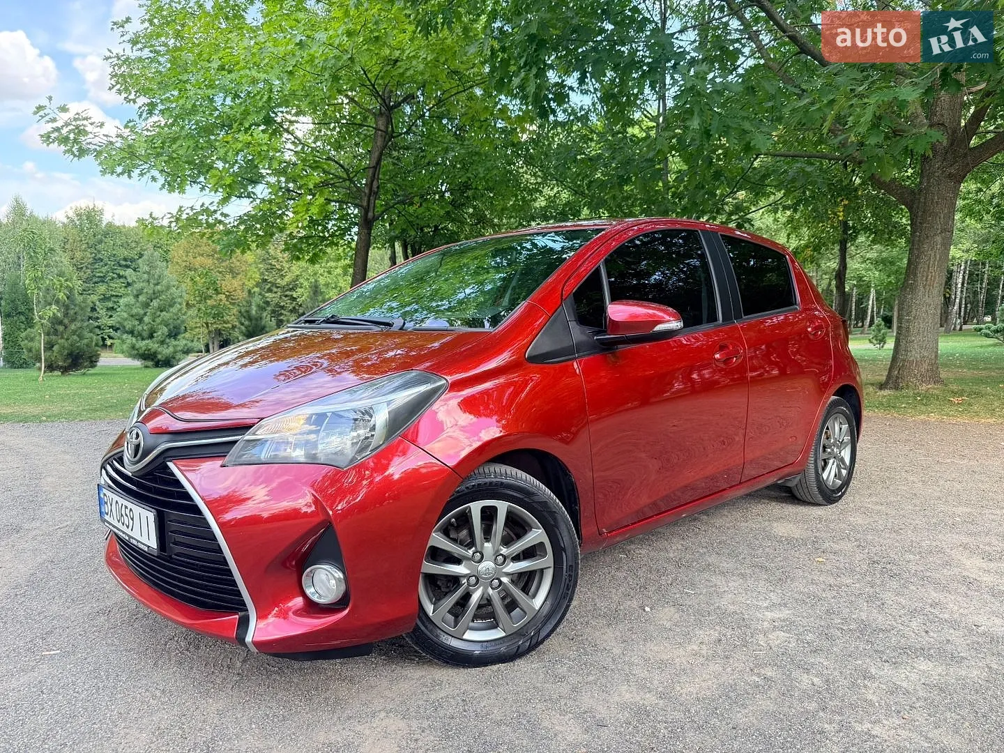 2015 Toyota Yaris - мініатюра 2