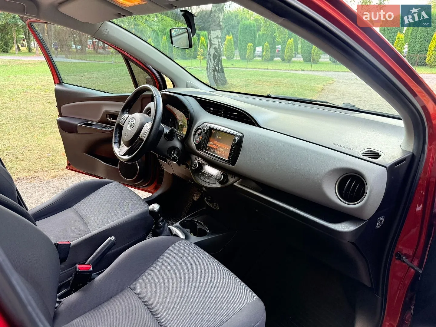 2015 Toyota Yaris - мініатюра 16