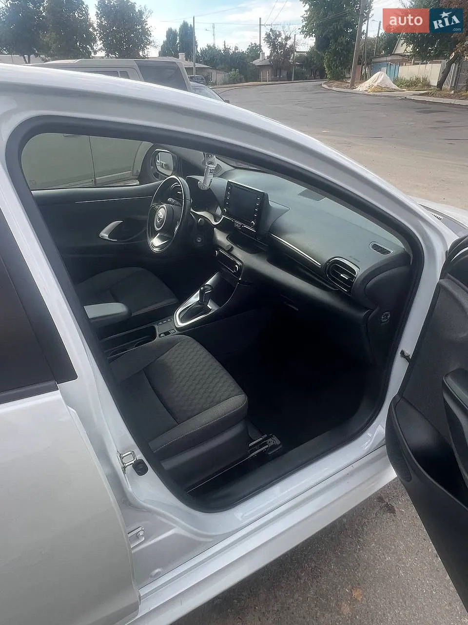 2021 Toyota Yaris - мініатюра 16