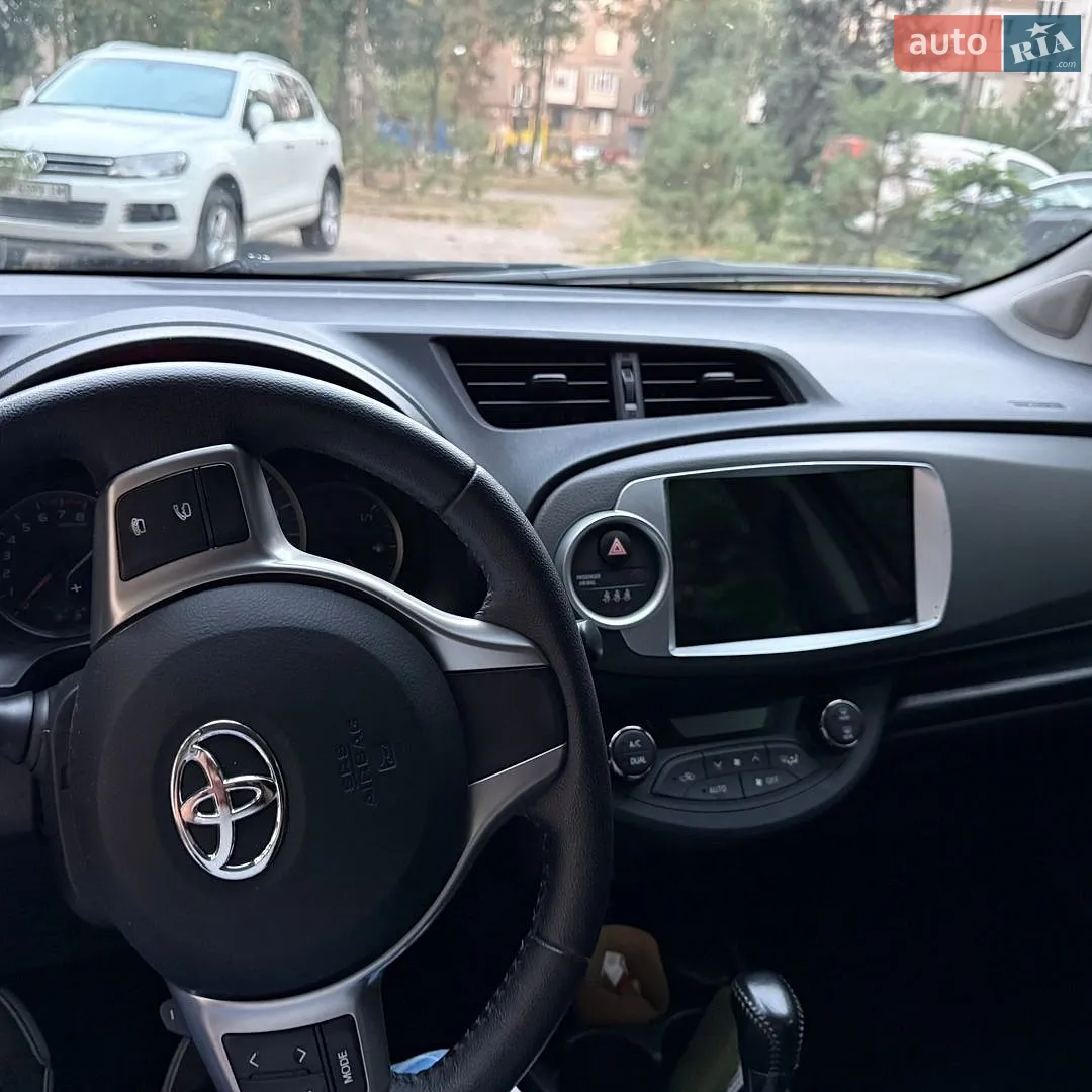 2014 Toyota Yaris - мініатюра 5