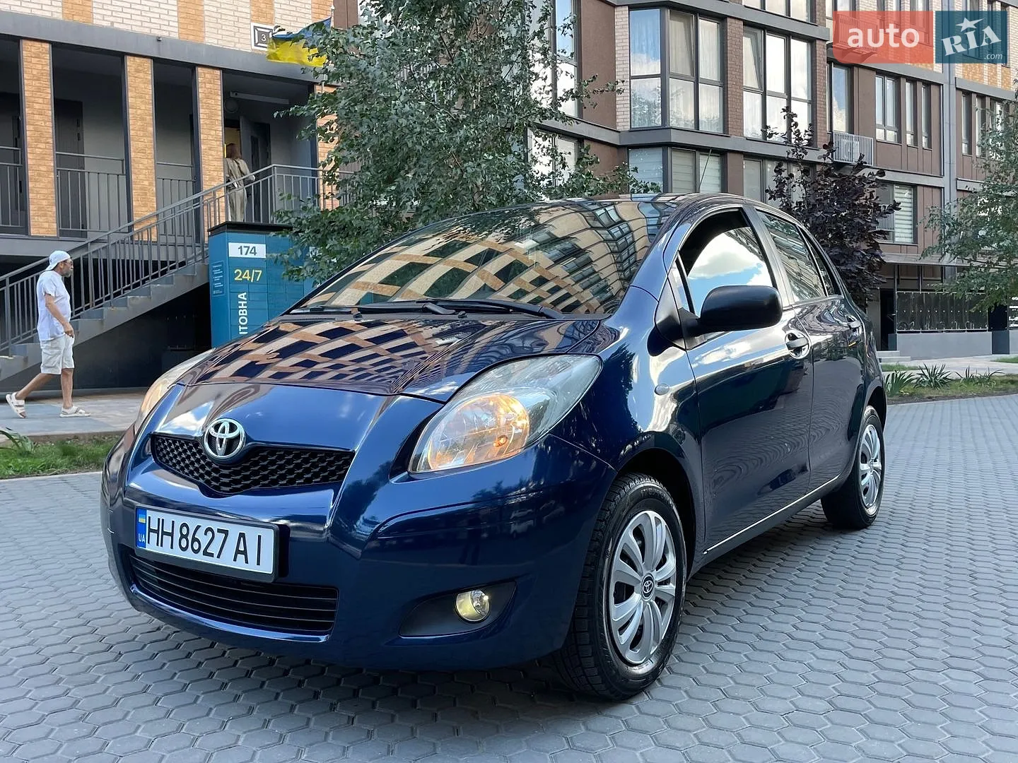 2011 Toyota Yaris - мініатюра 3