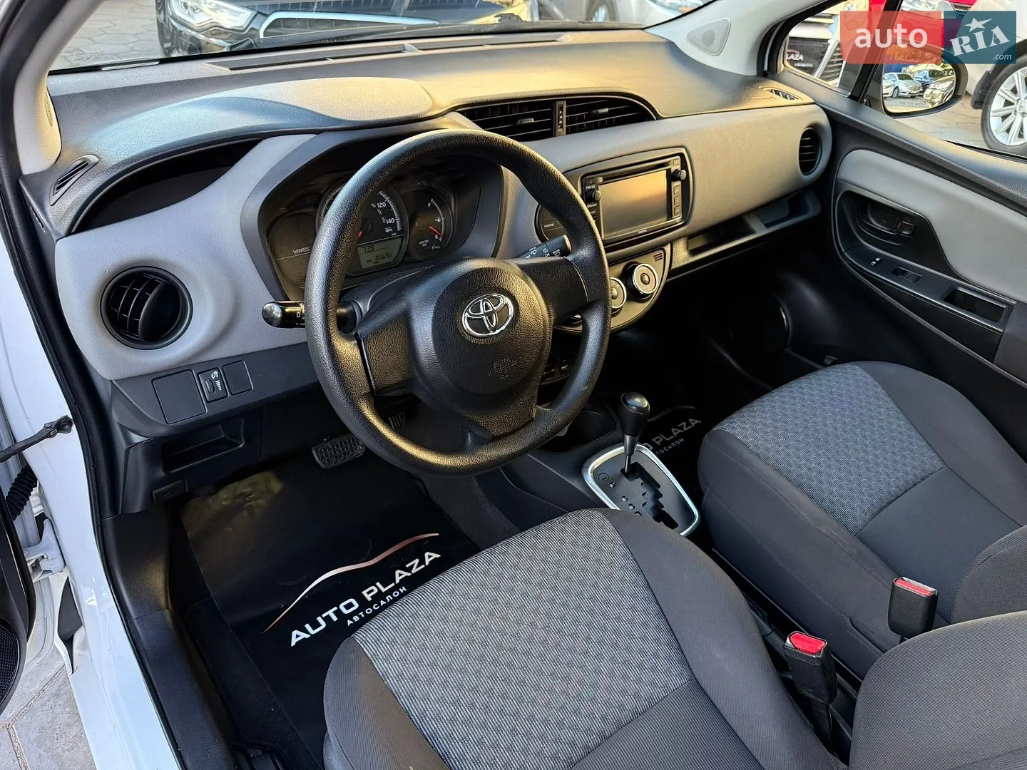2015 Toyota Yaris - мініатюра 6