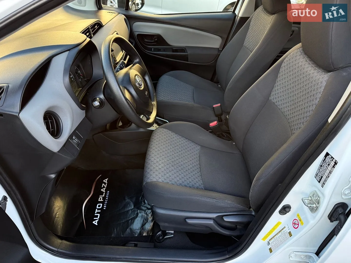 2015 Toyota Yaris - мініатюра 22