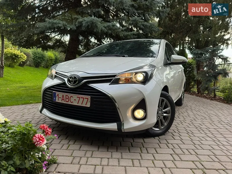 Toyota Yaris 2015