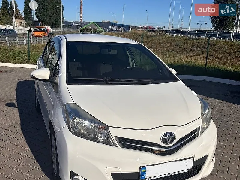 Toyota Yaris 2014
