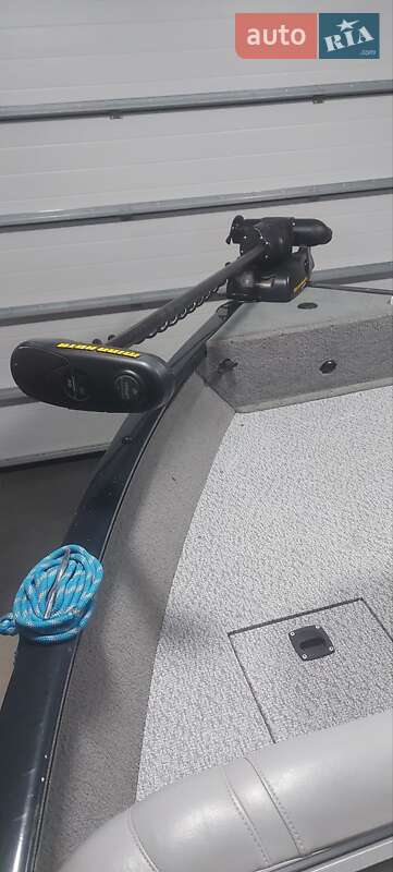 Катер Tracker Pro Guide 2012 в Києві