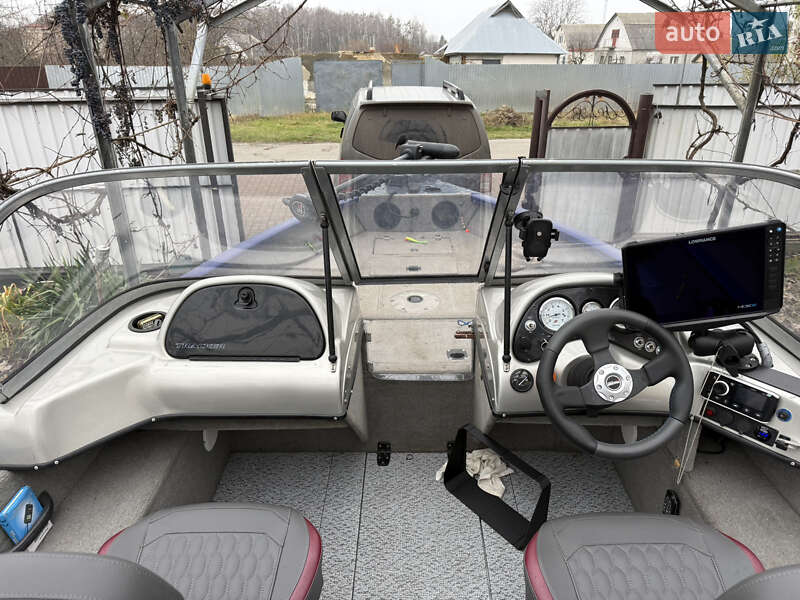 Катер Tracker Pro Guide 2013 в Києві