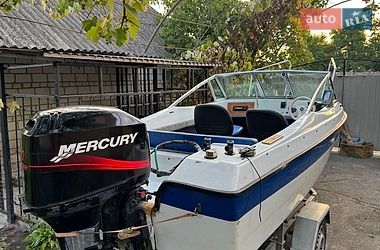 Катер Tracker Pro 2000 в Василькові