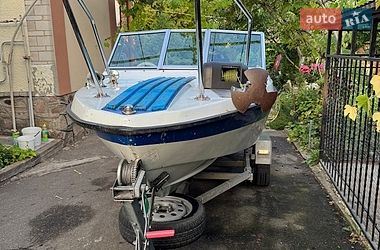 Катер Tracker Pro 2000 в Василькові