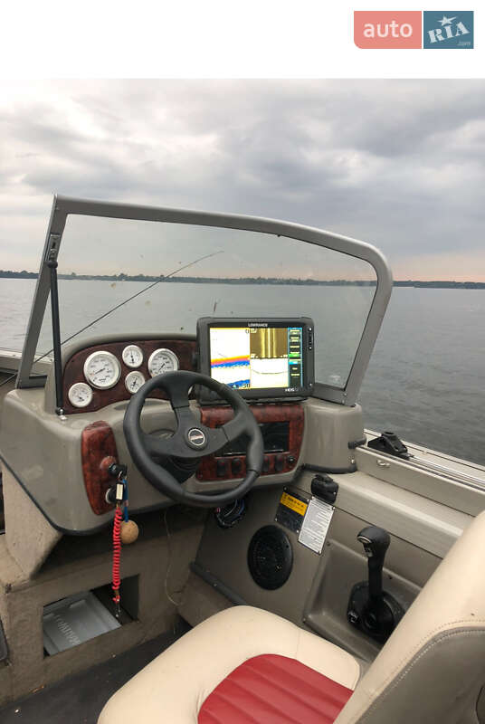 Катер Tracker Targa 2007 в Киеве фото 4 Катер Tracker Targa 2007 в Киеве