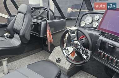 Лодка Tracker Targa 2006 в 