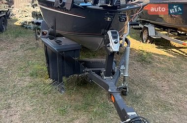 Катер Tracker Targa 2018 в Києві