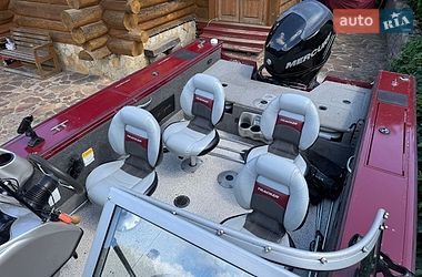 Катер Tracker Targa 2011 в Обухові
