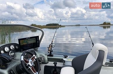 Човен Tracker Tundra 2008 в Києві
