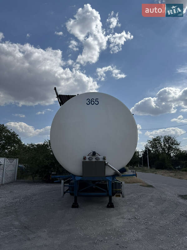 Цистерна полуприцеп Trailis D-651 1995 в Кривом Роге