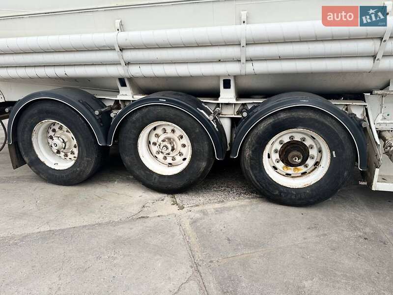 Цистерна полуприцеп Trailor S383EL 1992 в Киеве