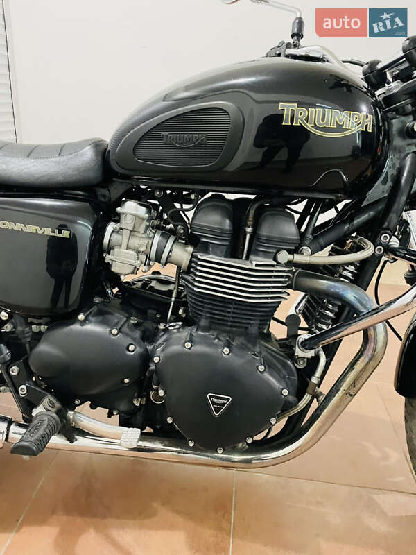 Мотоцикл Классик Triumph Bonneville 2010 в Киеве