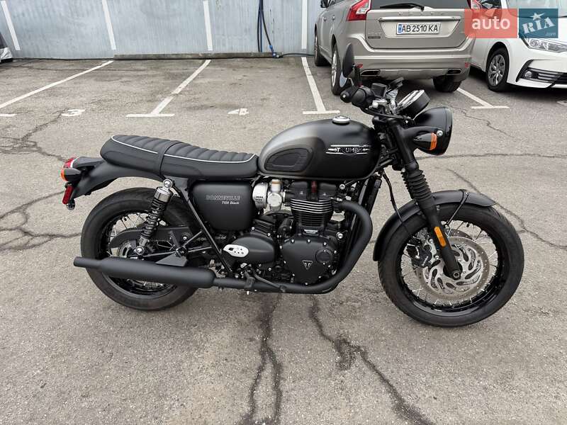 Кафе рейсер Triumph Bonneville 2023 в Киеве