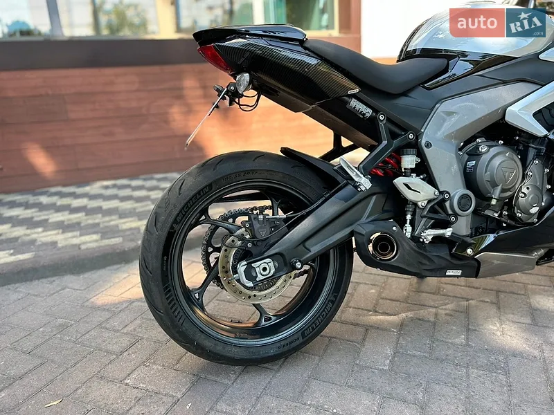 TRIUMPH DAYTONA 660 2024 VIN SMTL23UF7STBW5959 фото оголошення 10 з 42