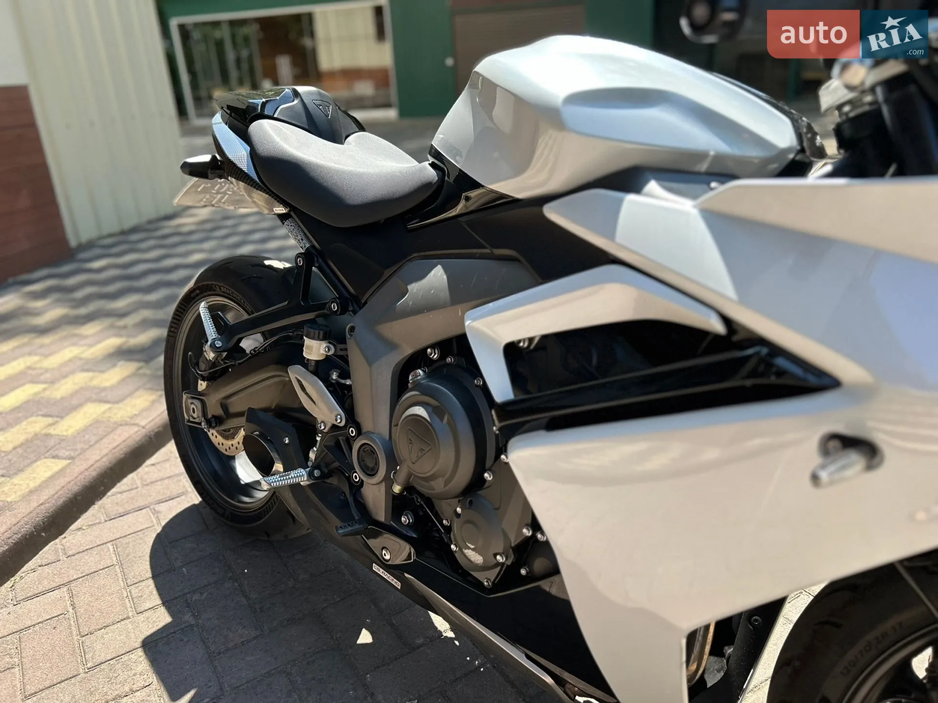 TRIUMPH DAYTONA 660 2024 VIN SMTL23UF7STBW5959 фото оголошення 12 з 12
