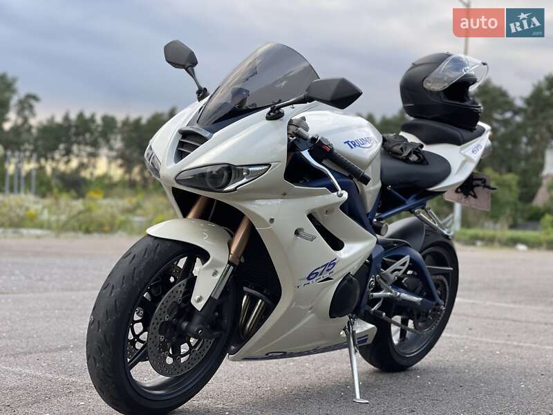 Спортбайк Triumph Daytona 675 2010 в Дубно
